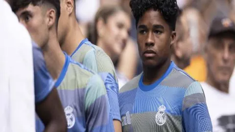 “沃尔夫斯堡1：0霍芬海姆：德甲第16轮精彩瞬间回放”